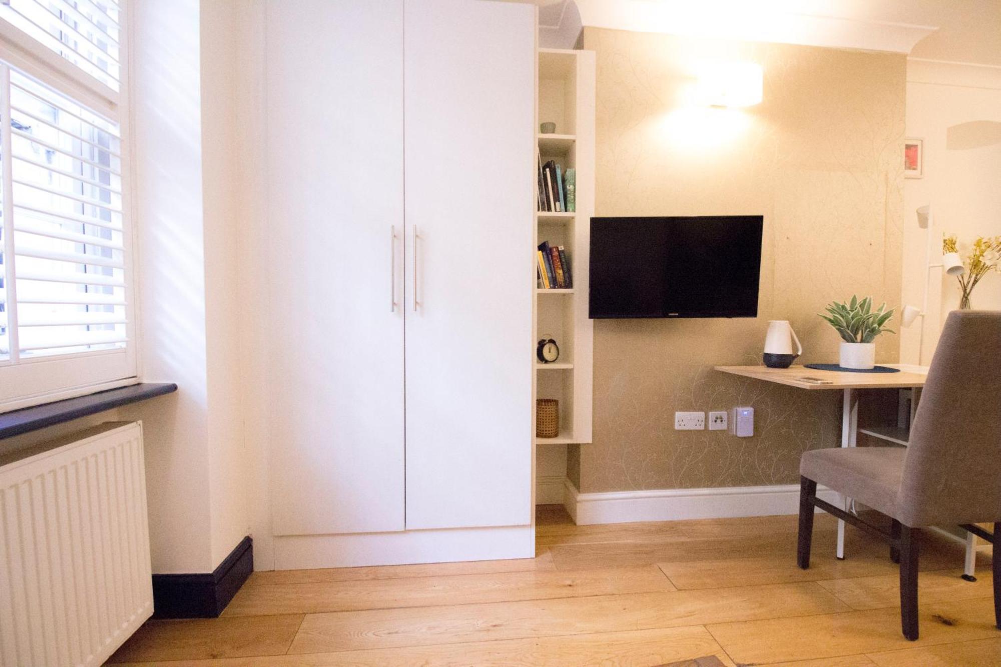 Thames Residences Hyde Park London Zimmer foto